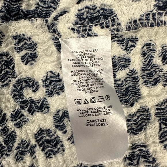 Animal print cheetah blouse (dark navy and white) - Picture 6 of 6